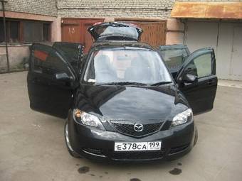 2005 Mazda Demio Photos