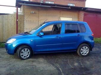 2005 Mazda Demio Pictures