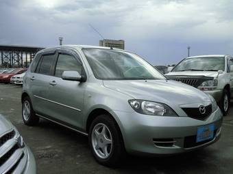 2005 Mazda Demio Pictures