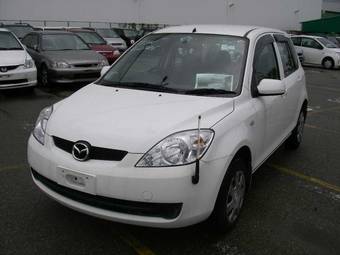 2005 Mazda Demio Pictures