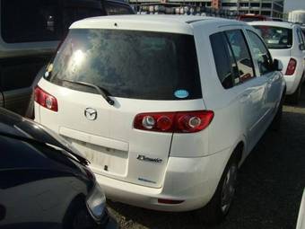 2005 Mazda Demio Pics