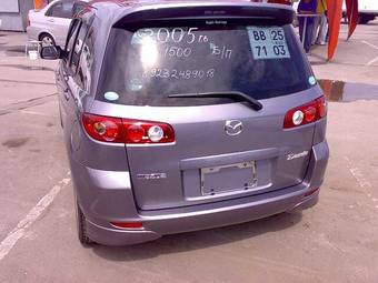 2005 Mazda Demio Photos