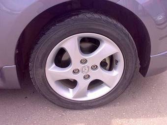 2005 Mazda Demio Photos