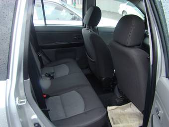 2005 Mazda Demio Photos