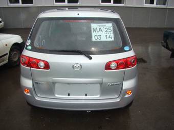 2005 Mazda Demio Pictures