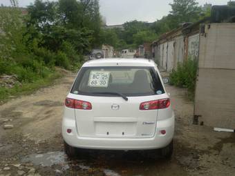 2005 Mazda Demio Photos