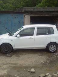 2005 Mazda Demio Photos