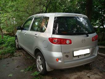 2005 Mazda Demio Photos