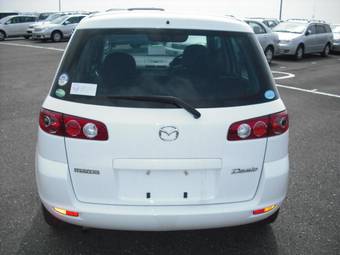 2005 Mazda Demio Photos