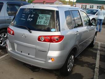 2005 Mazda Demio Pictures