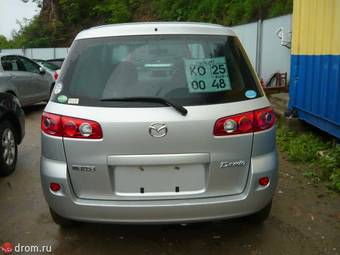 2005 Mazda Demio Photos