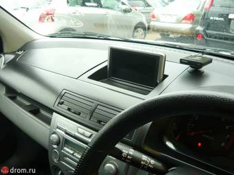 2005 Mazda Demio Pictures