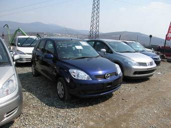 2005 Mazda Demio Pics