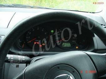 2005 Mazda Demio Photos