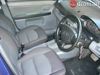 2005 Mazda Demio Pictures