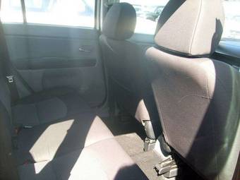 2005 Mazda Demio Photos