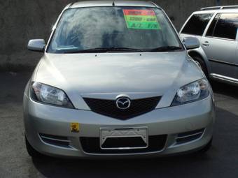 2005 Mazda Demio Photos