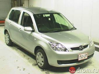 2005 Mazda Demio Pictures