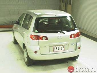 2005 Mazda Demio Pictures