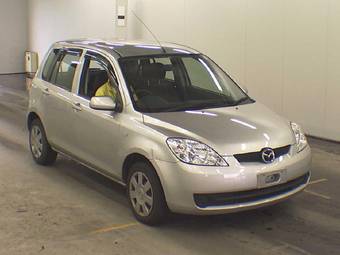 2005 Mazda Demio Photos