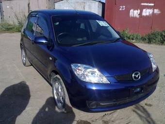 2005 Mazda Demio Photos