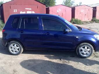 2005 Mazda Demio Pictures