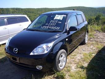 2005 Mazda Demio Pictures