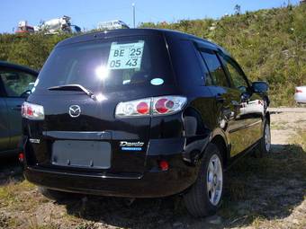 2005 Mazda Demio Photos