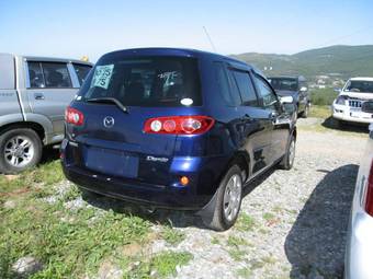 2005 Mazda Demio Photos