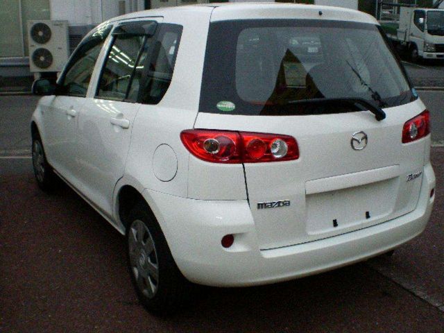 2006 Mazda Demio