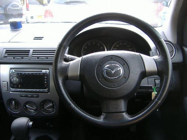 2006 Mazda Demio