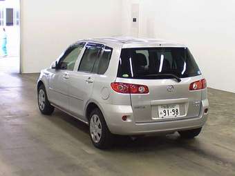 2006 Mazda Demio Pictures