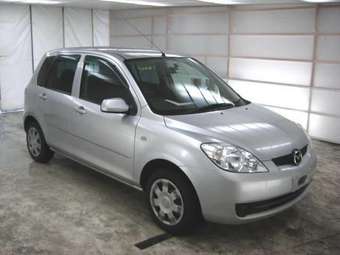 2006 Mazda Demio Photos