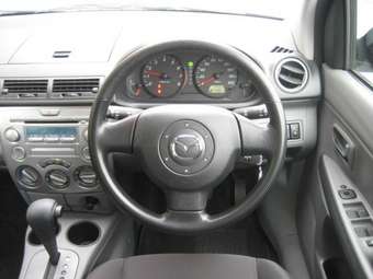 2006 Mazda Demio Pictures