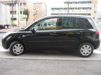 2006 Mazda Demio Photos