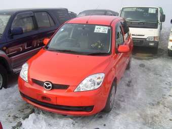 2006 Mazda Demio Pictures