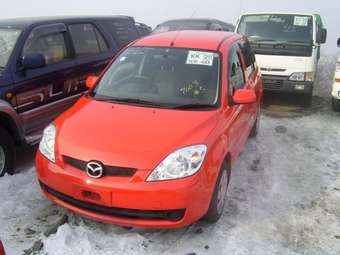 2006 Mazda Demio Pictures