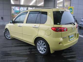 2006 Mazda Demio Photos