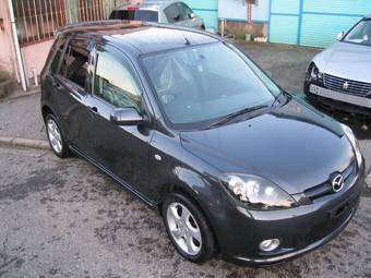 2006 Mazda Demio Pictures