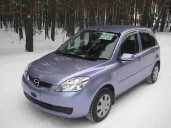 2006 Mazda Demio Pics