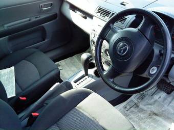 2006 Mazda Demio Photos