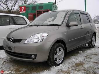 2006 Mazda Demio Pictures
