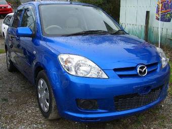 2006 Mazda Demio Images