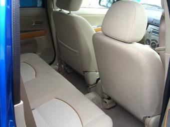 2006 Mazda Demio Pictures