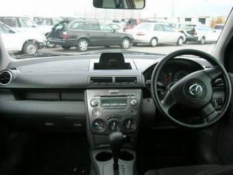 2006 Mazda Demio Pictures