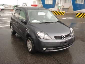 2006 Mazda Demio Pictures