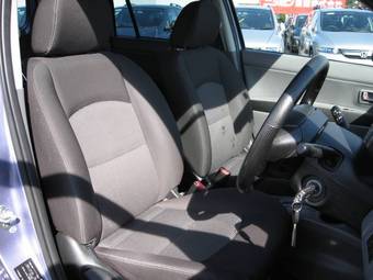 2006 Mazda Demio Pictures