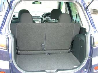 2006 Mazda Demio Photos