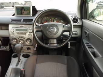 2006 Mazda Demio Photos