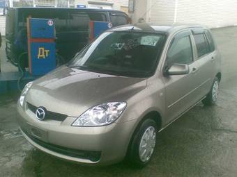 2006 Mazda Demio Pictures